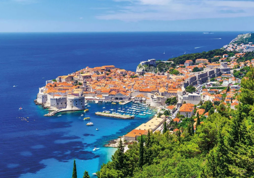 panoramic-view-of-old-town-dubrovnik-croatia-shutterstock_608617364